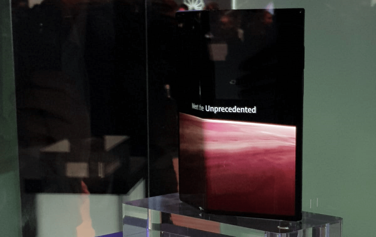 2d4871e0-a1cc-4335-8e0b-d810fede2a15222-min Huawei Mate X at Mobile World Congress 2019 picture 2